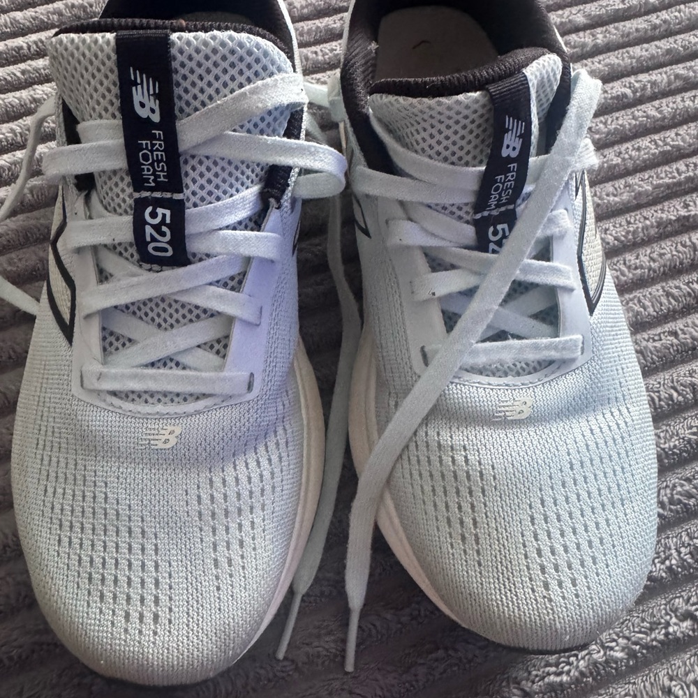 New Balance women 520 Athletic Shoes in Light Blue and White.